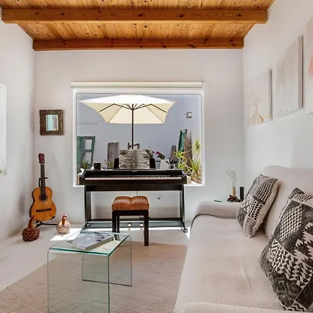 別荘 La Casa De Petrita Pájara